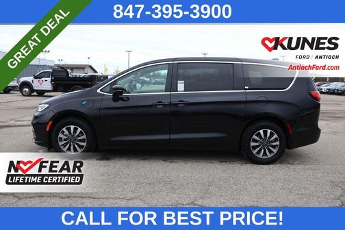 2022 Chrysler Pacifica Hybrid Touring L