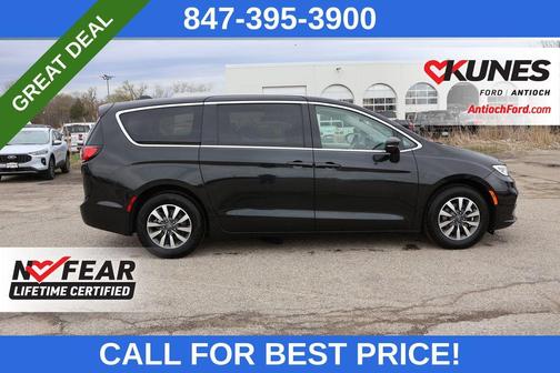 2022 Chrysler Pacifica Hybrid Touring L
