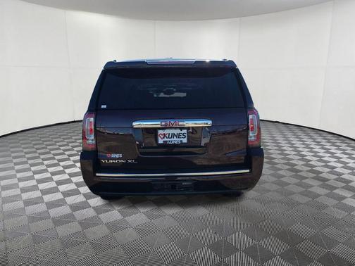 2017 GMC Yukon XL Denali