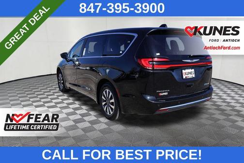 2023 Chrysler Pacifica Hybrid Touring L