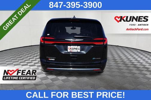 2023 Chrysler Pacifica Hybrid Touring L