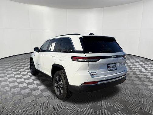 2024 Jeep Grand Cherokee 4xe Base