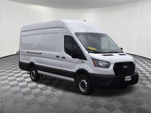 2022 Ford Transit-250 Base