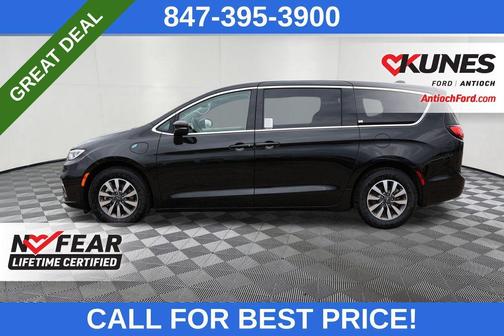 2023 Chrysler Pacifica Hybrid Touring L