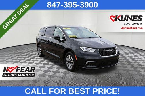 2023 Chrysler Pacifica Hybrid Touring L
