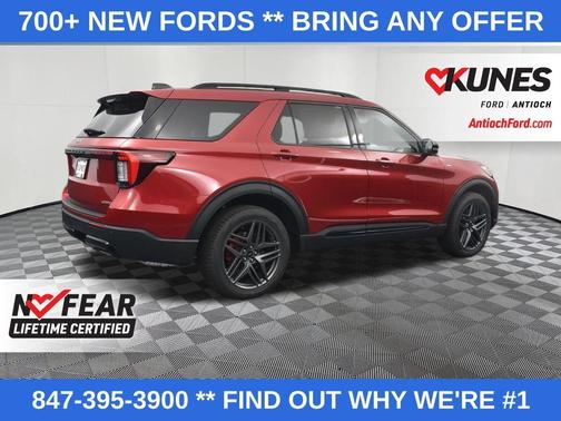 2025 Ford Explorer ST-Line