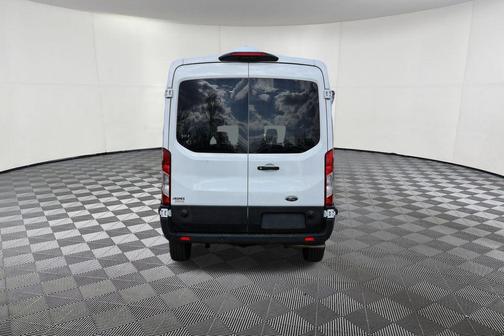 2024 Ford Transit-250 148 WB Medium Roof Cargo