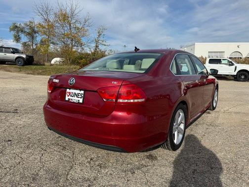 2015 Volkswagen Passat 1.8T Limited Edition