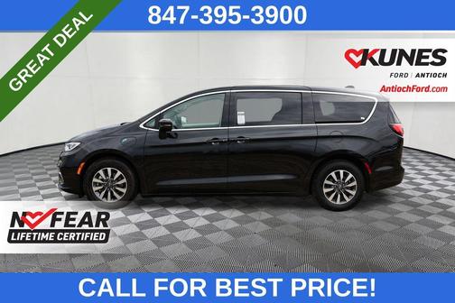 2023 Chrysler Pacifica Hybrid Touring L