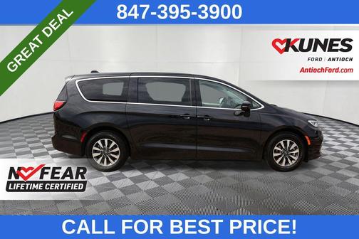 2023 Chrysler Pacifica Hybrid Touring L