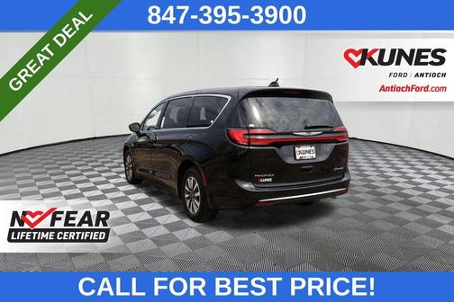 2023 Chrysler Pacifica Hybrid Touring L