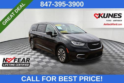 2023 Chrysler Pacifica Hybrid Touring L