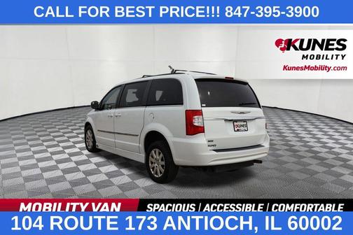 2014 Chrysler Town & Country Touring