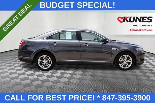 2017 Ford Taurus SE