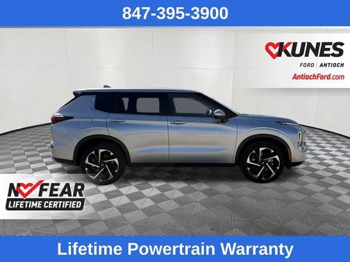 2024 Mitsubishi Outlander SE