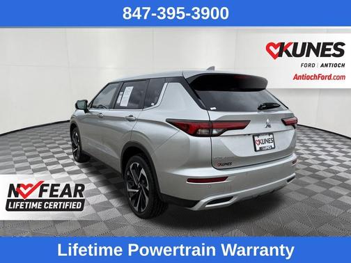 2024 Mitsubishi Outlander SE