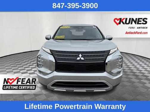 2024 Mitsubishi Outlander SE