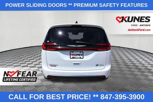 2023 Chrysler Pacifica Hybrid Touring L