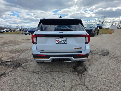 Space White Metallic 2026 Ford Explorer Tremor