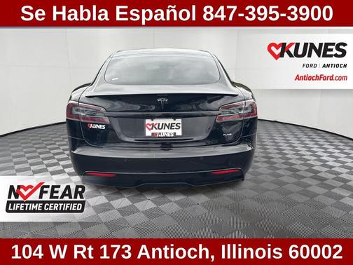 2022 Tesla Model S Plaid