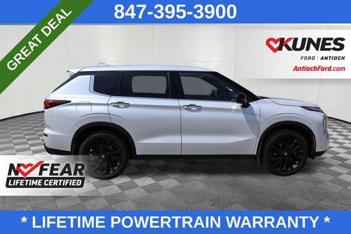2023 Mitsubishi Outlander SE Black Edition