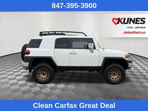 2014 Toyota FJ Cruiser Base