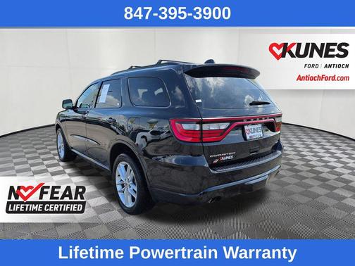 DB Black Crystal Clearcoat 2024 Dodge Durango GT
