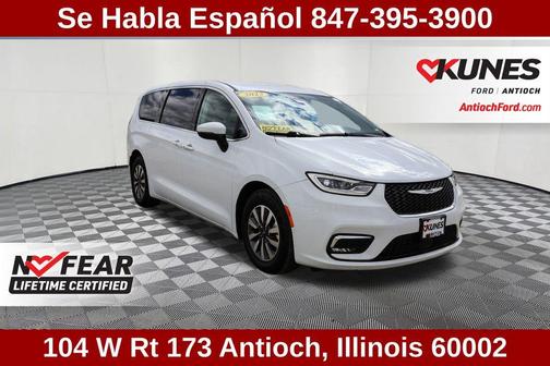 2023 Chrysler Pacifica Hybrid Touring L