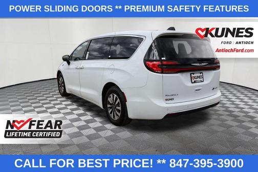 2023 Chrysler Pacifica Hybrid Touring L