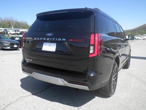 AGATE BLACK METALLIC 2025 Ford Expedition PLATINUM