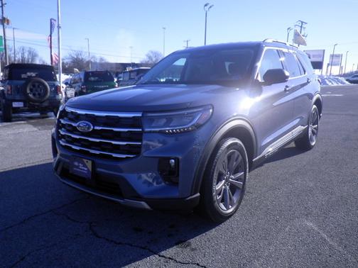 2025 Ford Explorer ACTIVE