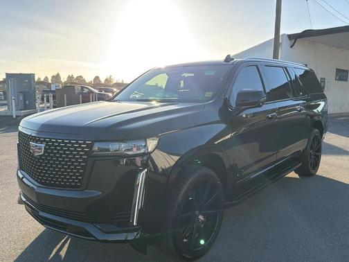 2024 Cadillac Escalade ESV Premium Luxury