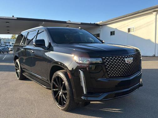 2024 Cadillac Escalade ESV Premium Luxury