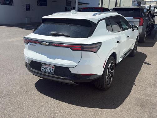 Summit White 2024 Chevrolet Equinox EV LT