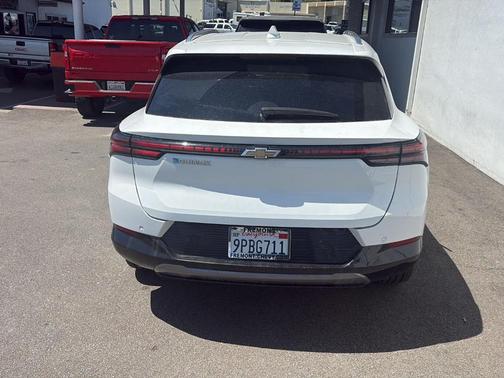 Summit White 2024 Chevrolet Equinox EV LT