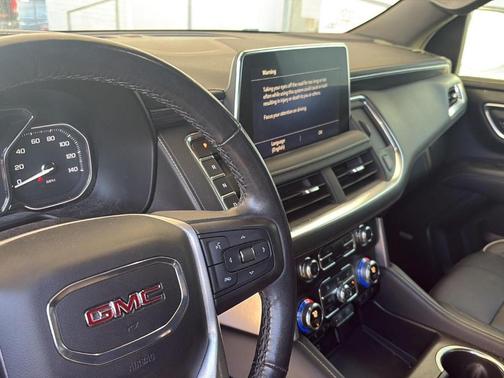 2021 GMC Yukon XL SLT