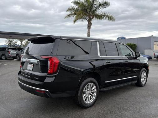 2021 GMC Yukon XL SLT