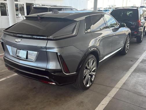 2023 Cadillac LYRIQ Luxury