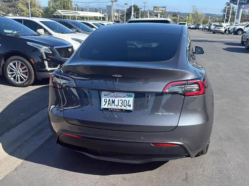 2022 Tesla Model Y Long Range