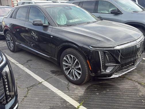 2024 Cadillac LYRIQ Sport