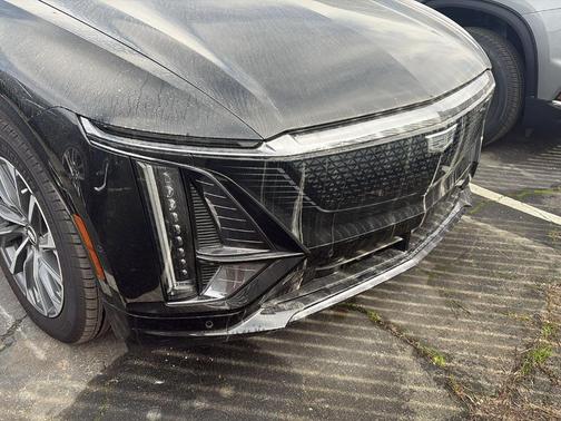 2024 Cadillac LYRIQ Sport