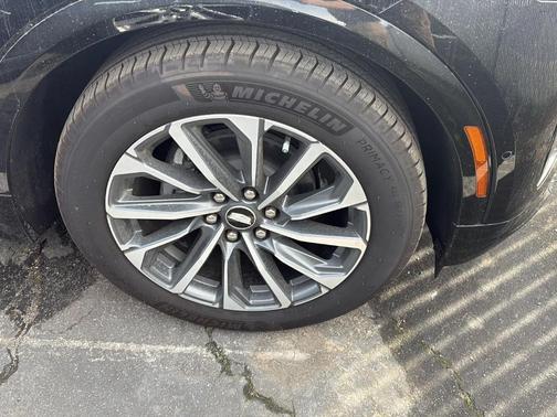 2024 Cadillac LYRIQ Sport