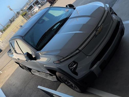 Slate Gray Metallic 2025 Chevrolet Silverado EV LT