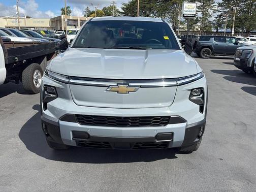 Slate Gray Metallic 2025 Chevrolet Silverado EV LT