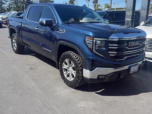 Pacific Blue Metallic 2023 GMC Sierra 1500 SLT