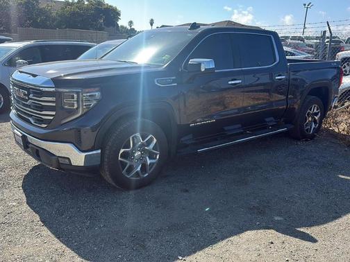 Titanium Rush Metallic 2022 GMC Sierra 1500 SLT
