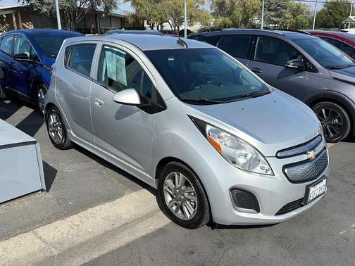 2016 Chevrolet Spark EV 2LT