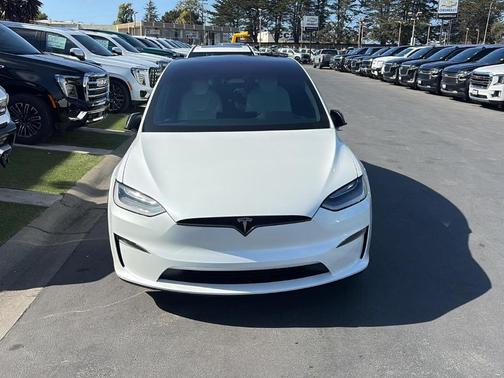 Pearl White Multi 2023 Tesla Model X Base