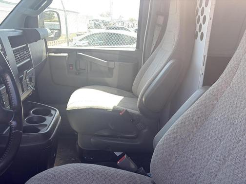 Summit White 2021 Chevrolet Express 2500 Work Van