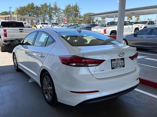 Quartz White Pearl 2018 Hyundai ELANTRA SEL